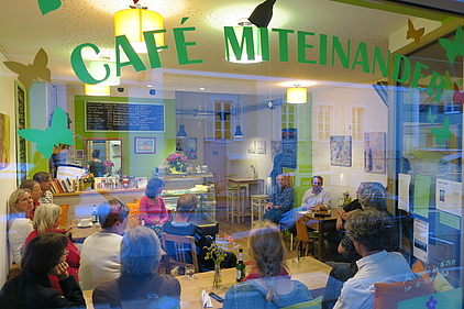 Angeregte Diskussion beim Nachhaltigkeits-Stammtisch der Murnauer ÖDP.